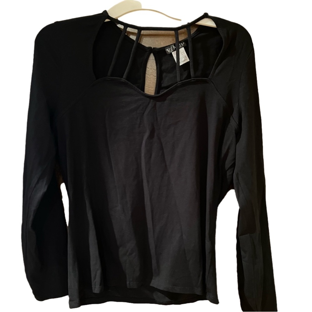 Large Venus top
